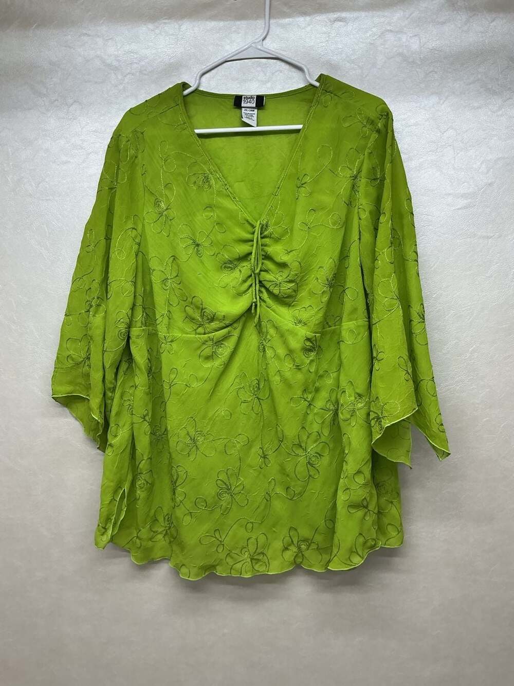 studio 1940 Lime Green Floral Embroidered V-Neck Tie-Front Tunic Blouse